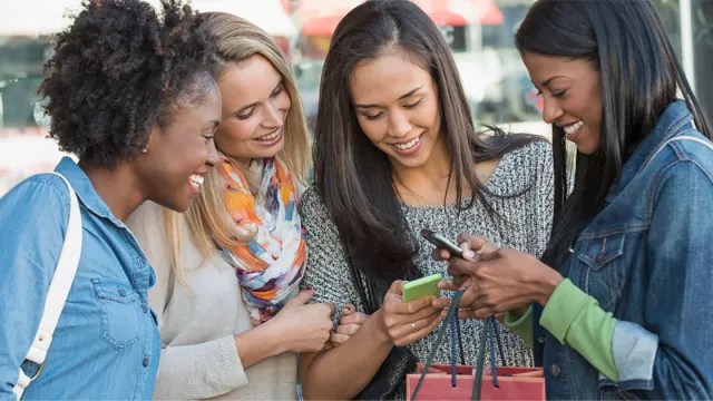 educators shopping together